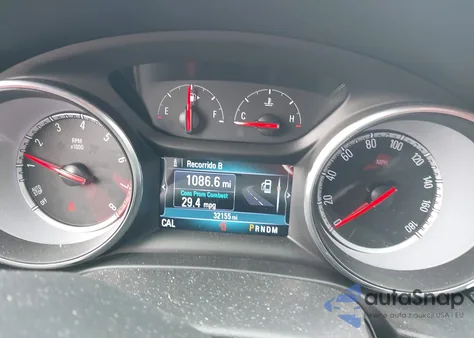 2018 Buick Regal Sportback Essence z USA, uszkodzony, nr VIN W04GP6SX9J1074899